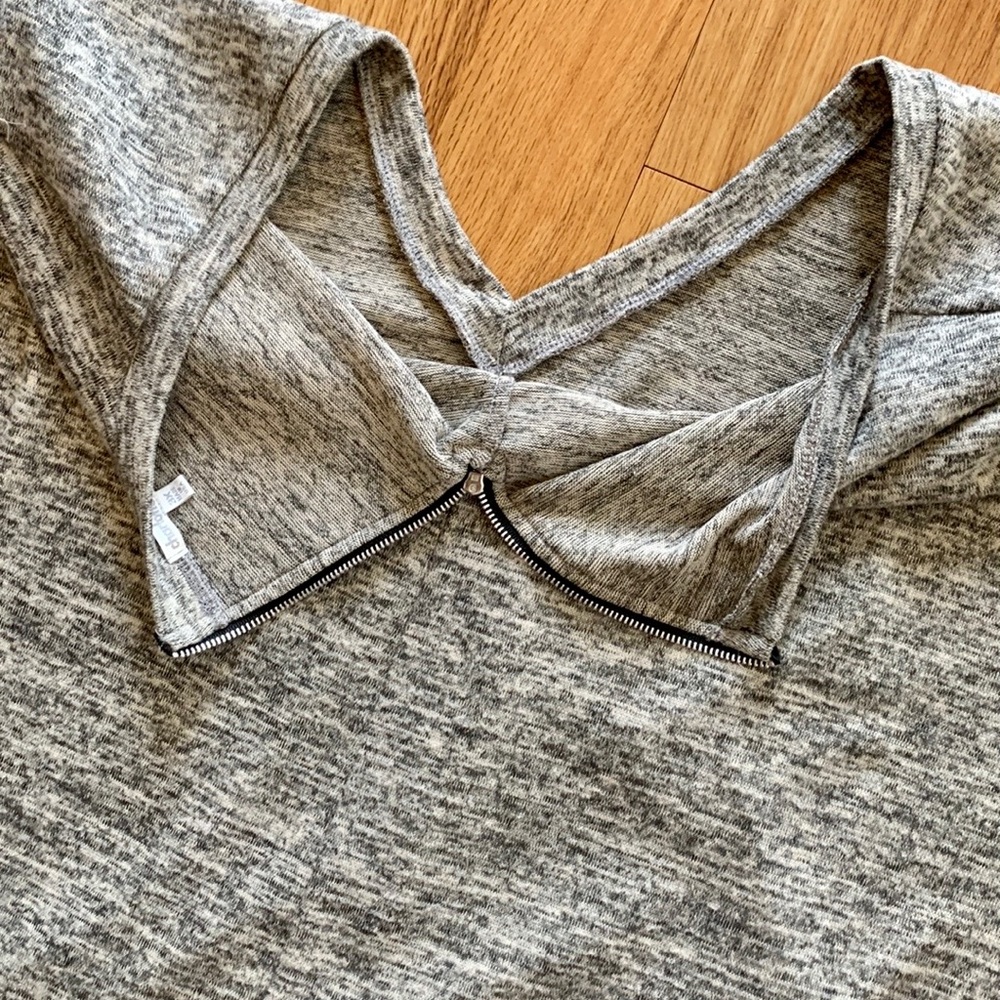 Charlotte Russe V-Neck Long Sleeve Shirt • 3X - Picture 5 of 10